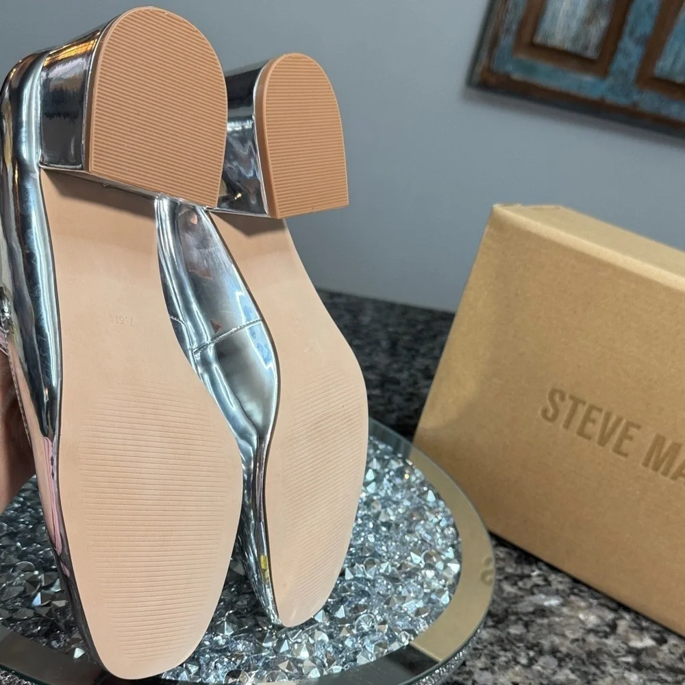 Steve Madden new box